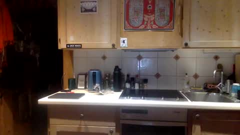 Snapshot of mandalay3 chatting on 5, 1, 2025 mandalay3 online show from 5, 1, 2025