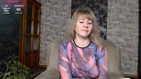 Snapshot of mandy_foxxx chatting on 17, 10, 2025 Mandy  online show from 17, 10, 2025