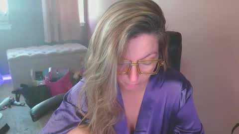 Snapshot of mandybabyxxx chatting on 1, 5, 2026 MandyBabyXXX online show from 1, 5, 2026
