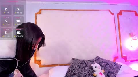 manelyk_evanss online show from 9, 9, 2025