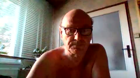 manes5858 online show from 19, 3, 2026