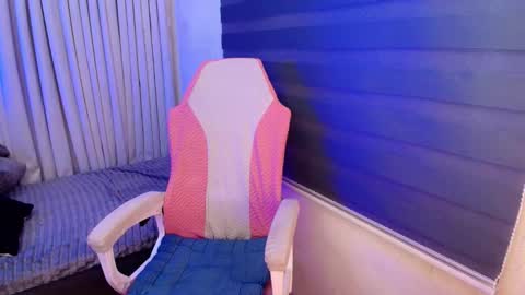 JM18 online show from 15, 12, 2025