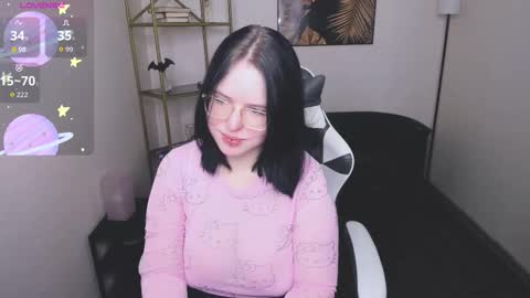 manic_pixie_ online show from 4, 12, 2025