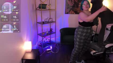 manic_pixie_ online show from 6, 5, 2026