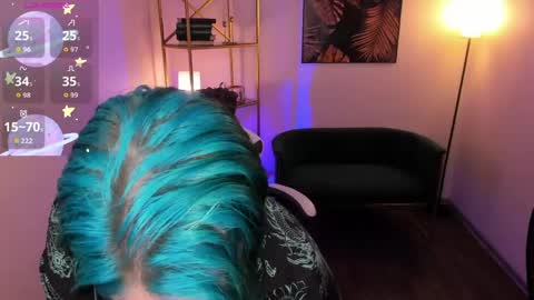 manic_pixie_ online show from 8, 5, 2026
