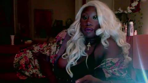 Snapshot of manicpixiedreamgirl__ chatting on 17, 9, 2025 manicpixiedreamgirl__ online show from 17, 9, 2025