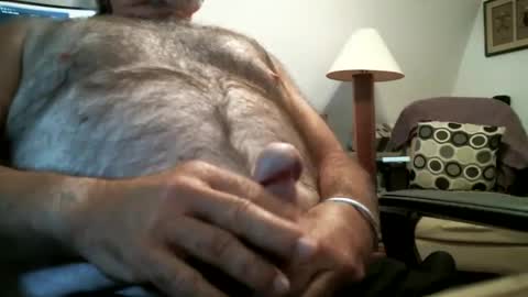 Snapshot of manleg439 chatting on 4, 6, 2026 manleg439 online show from 4, 6, 2026