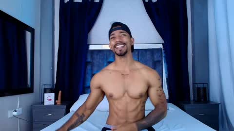 Snapshot of manolo_hot1 chatting on 24, 1, 2025 Manolo Hot 1 online show from 24, 1, 2025
