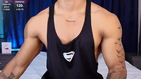 Snapshot of manolo_hot1 chatting on 5, 3, 2025 Manolo Hot 1 online show from 5, 3, 2025