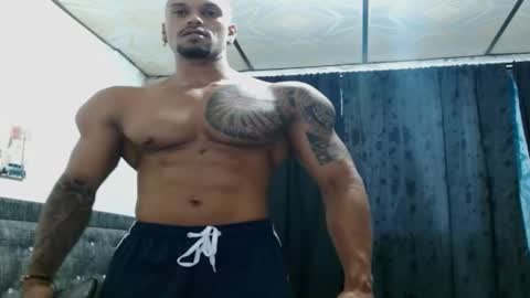 Snapshot of manolofitt chatting on 2, 1, 2025 Manolo online show from 2, 1, 2025