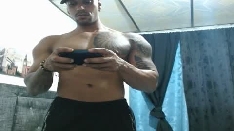 Snapshot of manolofitt chatting on 12, 1, 2025 Manolo online show from 12, 1, 2025