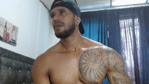 Snapshot of manolofitt chatting on 2, 2, 2025 Manolo online show from 2, 2, 2025