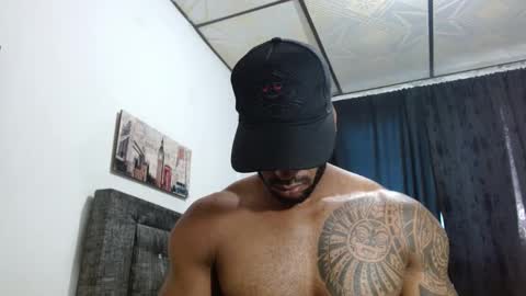 Snapshot of manolofitt chatting on 5, 2, 2025 Manolo online show from 5, 2, 2025
