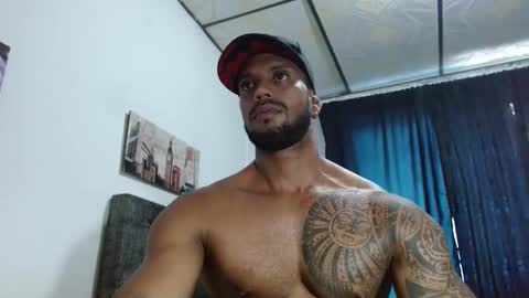 Snapshot of manolofitt chatting on 6, 2, 2025 Manolo online show from 6, 2, 2025