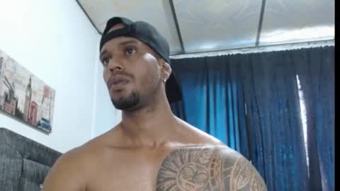 Snapshot of manolofitt chatting on 24, 2, 2025 Manolo online show from 24, 2, 2025