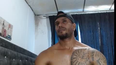 Snapshot of manolofitt chatting on 27, 2, 2025 Manolo online show from 27, 2, 2025
