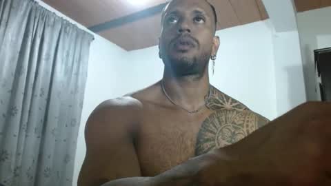 Snapshot of manolofitt chatting on 10, 9, 2025 Manolo online show from 10, 9, 2025