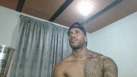 Snapshot of manolofitt chatting on 19, 9, 2025 Manolo online show from 19, 9, 2025