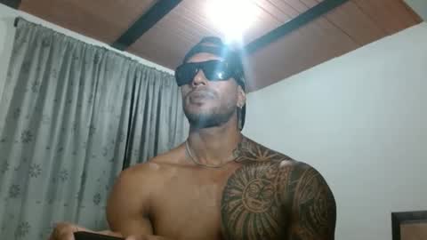Snapshot of manolofitt chatting on 19, 10, 2025 Manolo online show from 19, 10, 2025