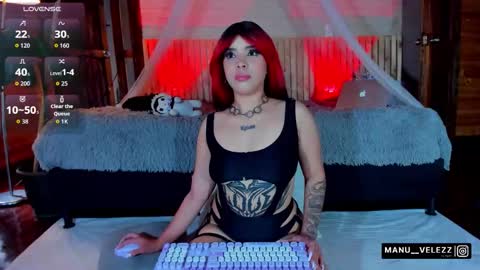 Snapshot of manu_nyx chatting on 30, 11, 2025 manu velezz Help me to get to 100 thumbs ups Tip 25tks Rate me online show from 30, 11, 2025