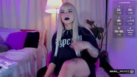 Snapshot of manu_nyx chatting on 16, 12, 2025 manu velezz Help me to get to 100 thumbs ups Tip 25tks Rate me online show from 16, 12, 2025