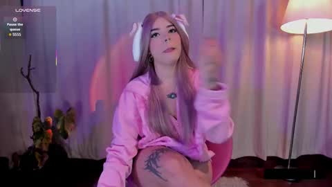 Snapshot of manu_nyx chatting on 15, 2, 2026 manu velezz Help me to get to 100 thumbs ups Tip 25tks Rate me online show from 15, 2, 2026