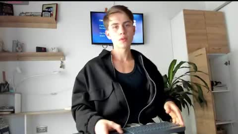 manucute 23  online show from 15, 6, 2026