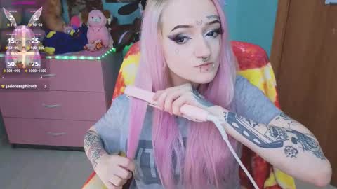 Manuela online show from 15, 10, 2025