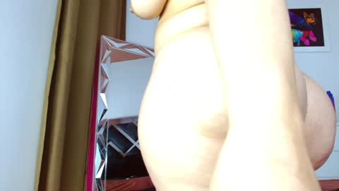 Manuela online show from 30, 1, 2025