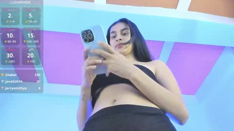 Manuela online show from 18, 5, 2026