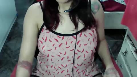 Manu Escarlate online show from 3, 6, 2026