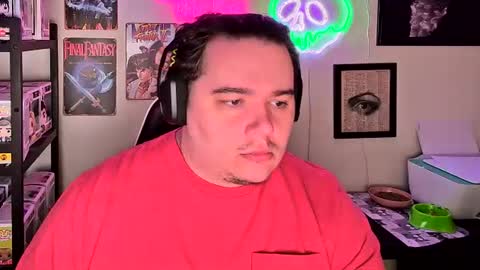 Snapshot of manyfacese chatting on 7, 1, 2026 kyle online show from 7, 1, 2026