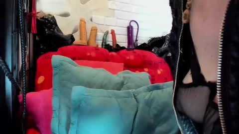 Snapshot of mara_mistresss chatting on 1, 3, 2025 Mara Mistress online show from 1, 3, 2025