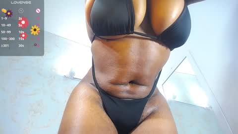 Snapshot of mara_thompsonn chatting on 6, 1, 2025 mara_thompsonn online show from 6, 1, 2025