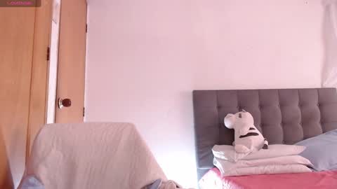 Snapshot of maraa_lee chatting on 22, 12, 2024 maraa_lee online show from 22, 12, 2024
