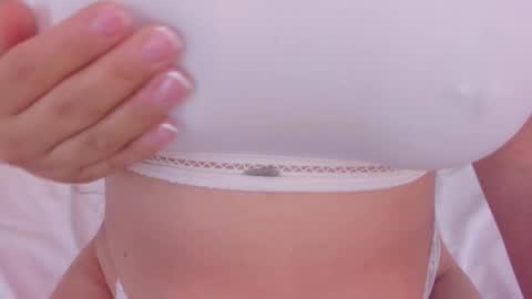 Snapshot of maraowen chatting on 13, 11, 2025 Mara online show from 13, 11, 2025