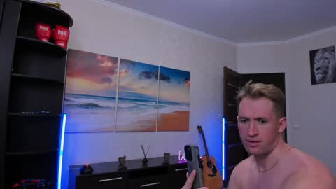 Snapshot of marc105100 chatting on 8, 2, 2025 alex marvelxx online show from 8, 2, 2025