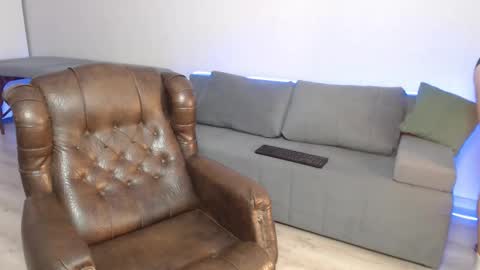 Snapshot of marc105100 chatting on 4, 12, 2025 alex marvelxx online show from 4, 12, 2025