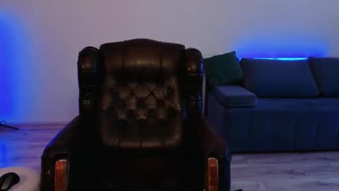 Snapshot of marc105100 chatting on 14, 12, 2025 alex marvelxx online show from 14, 12, 2025