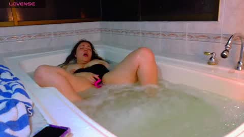 marcela2101s online show from 8, 11, 2025