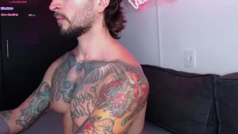marco_allison43 online show from 5, 5, 2026