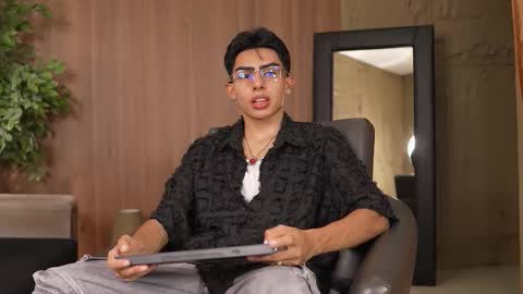 Marco and Ethan online show from 20, 9, 2025