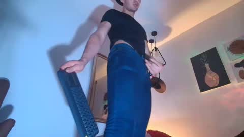 Snapshot of marcus_fire chatting on 17, 10, 2025 marcus_fire online show from 17, 10, 2025