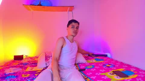 Snapshot of marcus_hanks chatting on 22, 10, 2025 Marcus Hanks online show from 22, 10, 2025