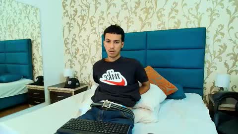 Snapshot of marcus_jeron chatting on 25, 9, 2025 marcus_jeron online show from 25, 9, 2025