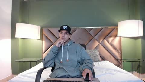 Snapshot of marcus_jeron chatting on 22, 10, 2025 marcus_jeron online show from 22, 10, 2025
