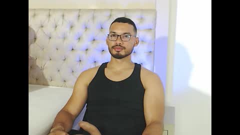 Snapshot of marcusblade__ chatting on 28, 10, 2025 MARCUS online show from 28, 10, 2025