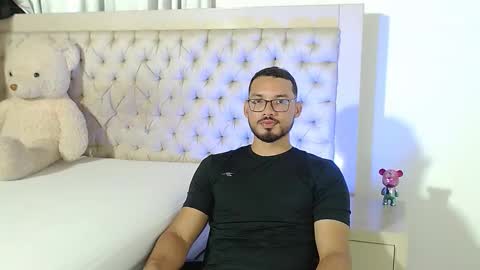 Snapshot of marcusblade__ chatting on 7, 1, 2026 MARCUS online show from 7, 1, 2026