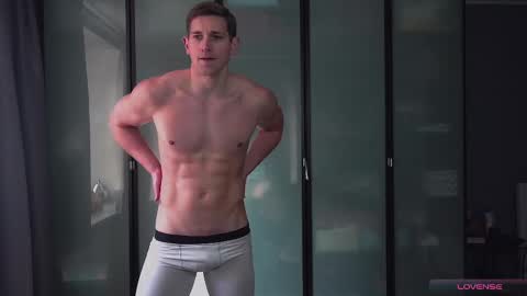 Snapshot of marcusdiamond chatting on 9, 3, 2025 Marcus Diamond online show from 9, 3, 2025