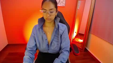 Snapshot of mardeluna01 chatting on 9, 7, 2026 Luna online show from 9, 7, 2026